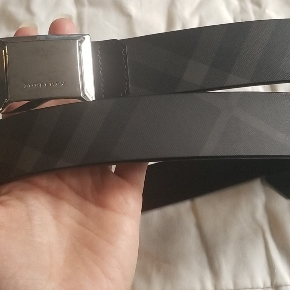 Burberry men belt